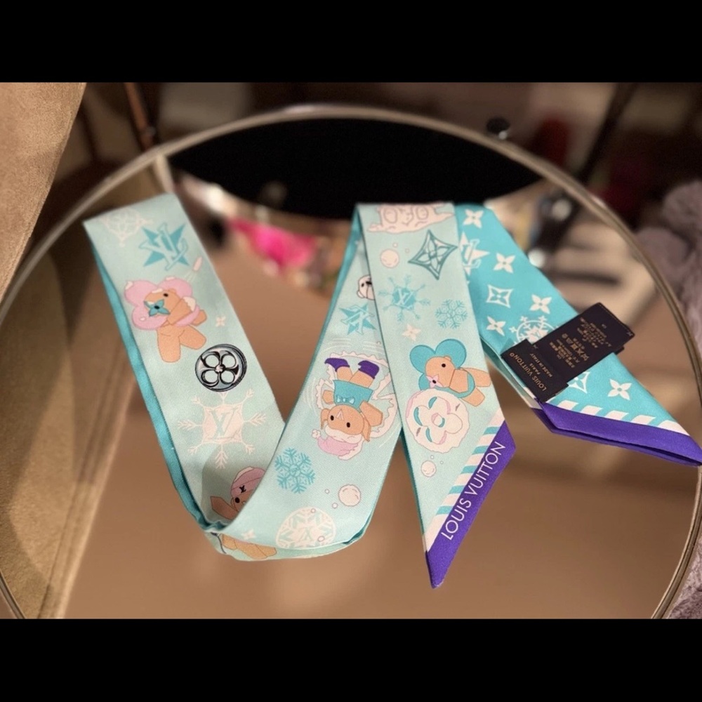🔥SOLD🔥LOUIS VUITTON XMAS BB BANDEAU VIVIENNE BNIB SOLD OUT! GIFTABLE SET!